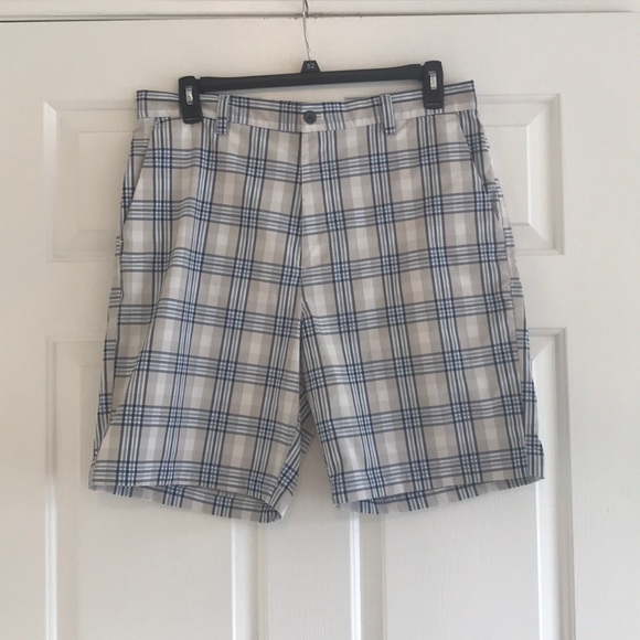 🆕🥏Men’s CHAPS Striped Shorts SZ 36 EUC - Picture 2 of 10